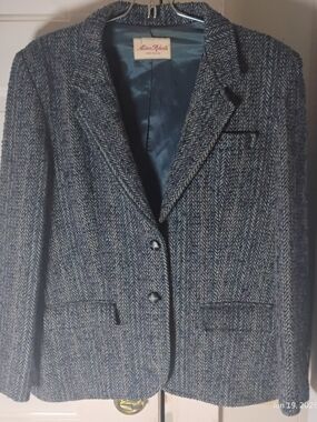 Women's Blue Herringbone Wool Blend Blazer
